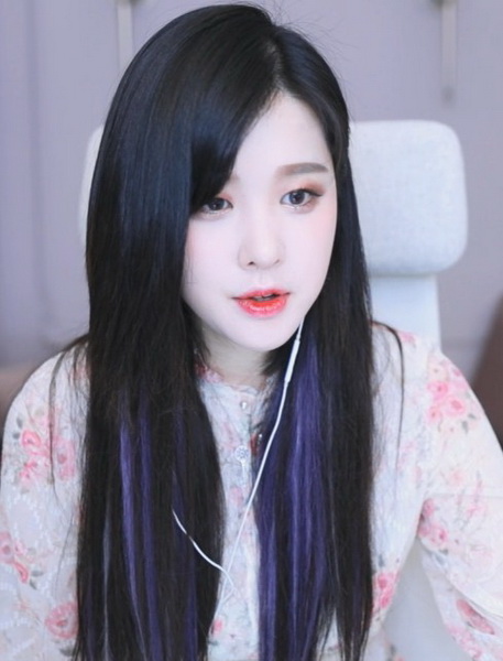 ��ݮ����˿�����տ��̾���ɫ���app��Ѱ���Դ