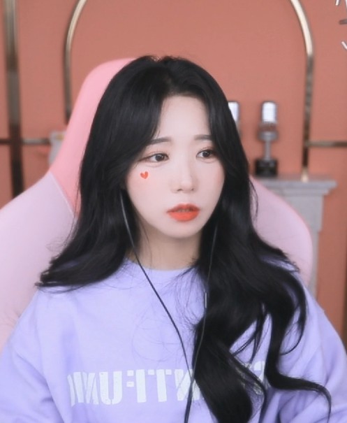 ��˿�ϲ�ݮ������ҹ�ͷ��Լ�APP���߹ۿ�����Դ