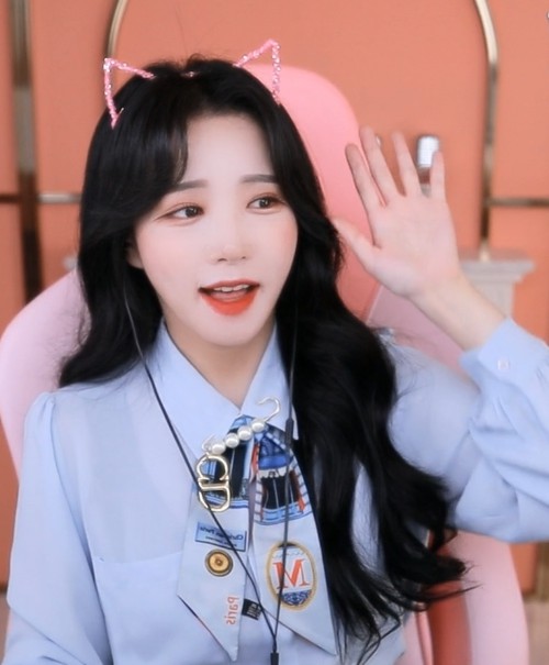 ��˿�ϲ�ݮ������ҹ�ͷ��Լ�APP���߹ۿ������