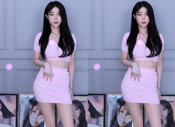 24小时免费看视频打扑克