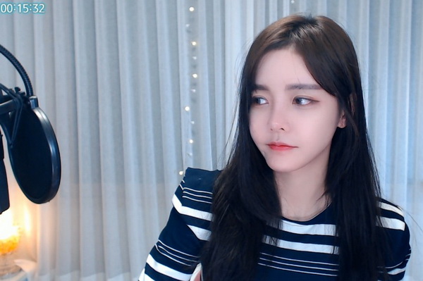 少女たちよ在线观看动漫翻译