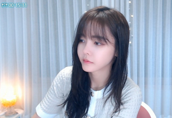 果冻传媒第一集免费观看