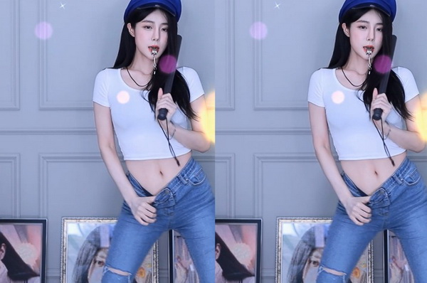 草莓视频CAOMEI888