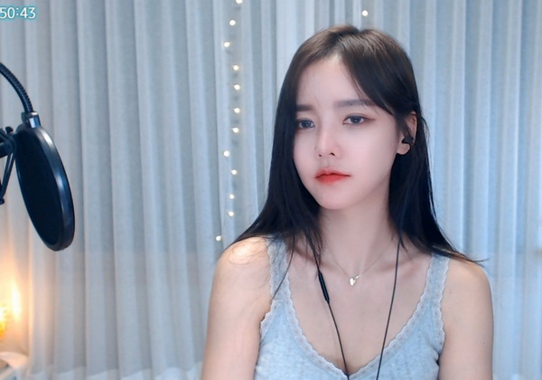 在线麻婆传媒免费观看