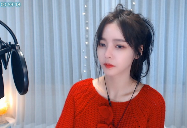 麻花传MD0174苏蜜清歌在线