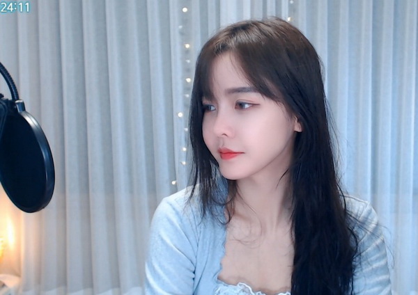 黑色四叶草免费观看完整版高清