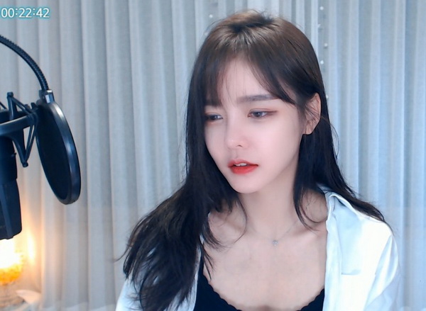 精品无人区一区二区三区的特点