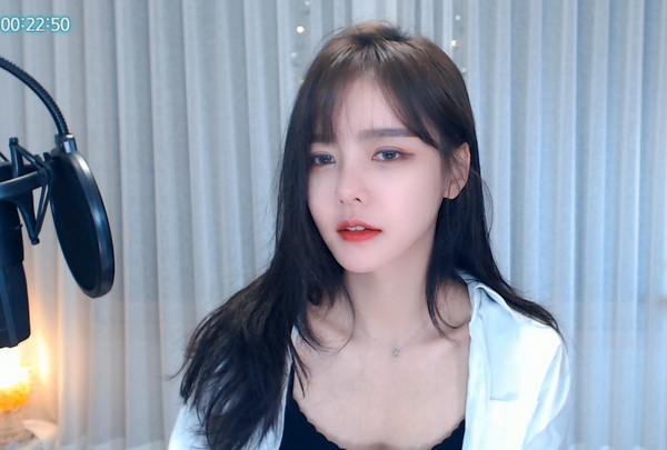 草莓丝瓜秋葵榴莲鸭脖芭乐