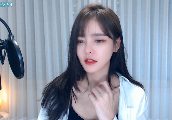 草莓丝瓜秋葵榴莲鸭脖芭乐