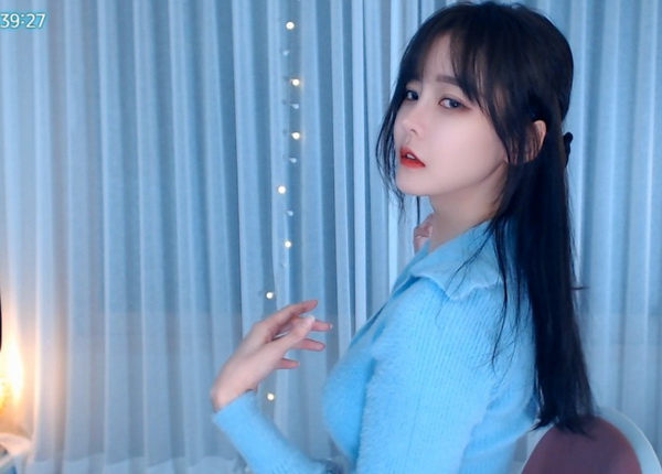 新月直播大全免费下载手机版