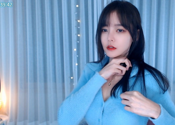 新月直播大全免费下载手机版