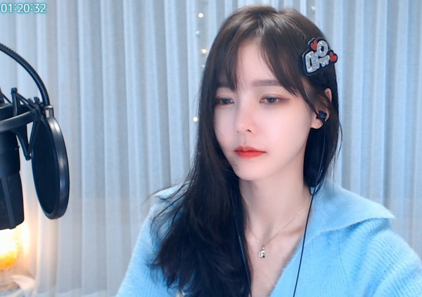 乌克兰XXXXXLmedjyf