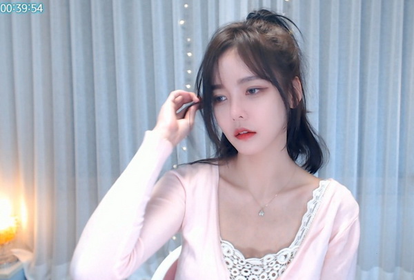 lululemon亚洲版xs