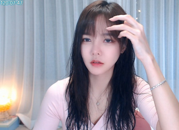 蜜芽768mon二区忘忧草葫芦