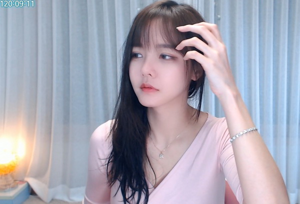 蜜芽768mon二区忘忧草葫芦