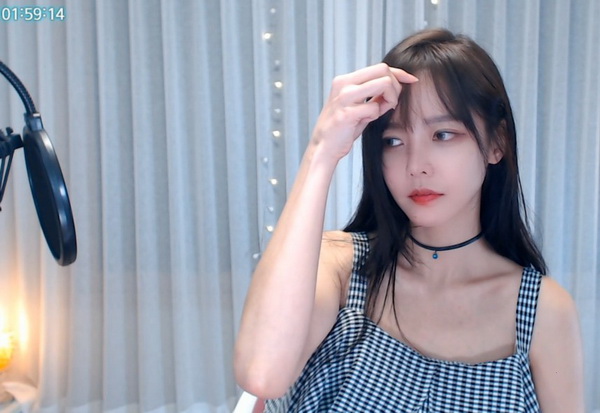 绿巨人视频www下载直播