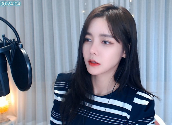 草莓香蕉丝瓜秋葵香草汚在线观看