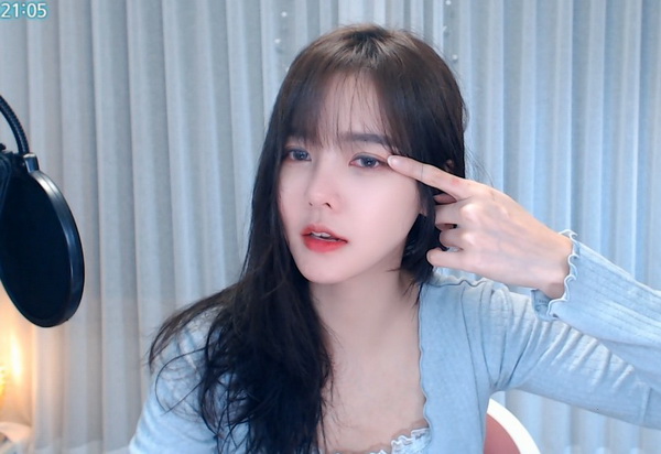 黄瓜丝瓜草莓香蕉茄子视频