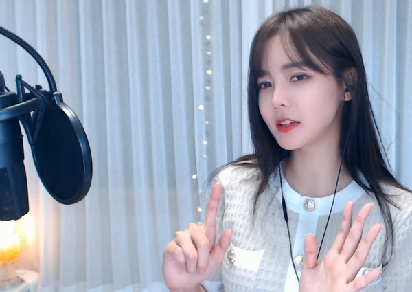 麻花传MD0174苏语棠