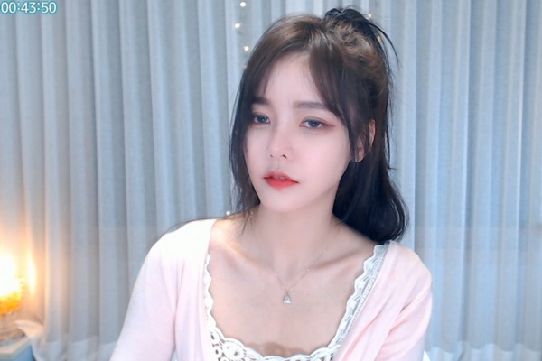 向日葵黄瓜榴莲丝瓜在线观看