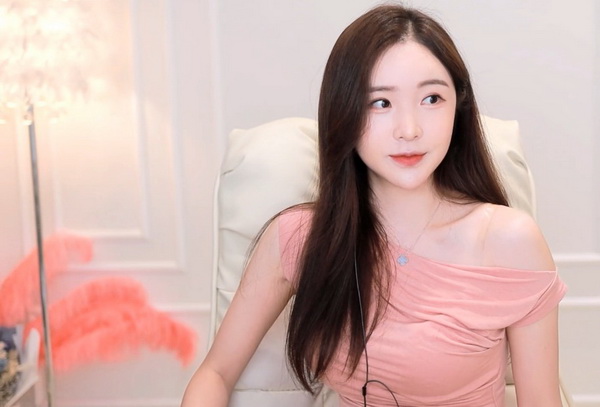 糖心vlog国产最新网址