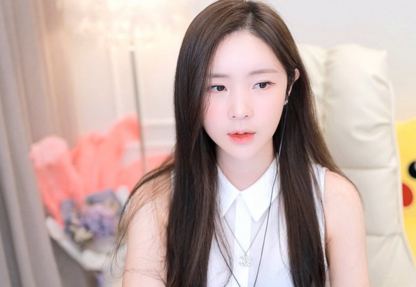 黑料正能量ZZZTTT传送门