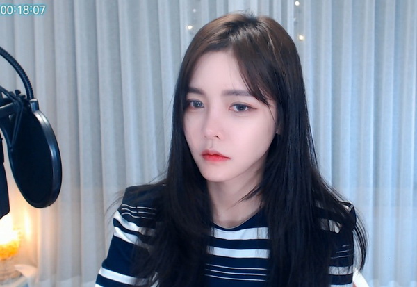 草莓视频ios丝瓜香蕉