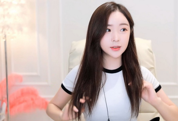 茄子香蕉西瓜草莓绿巨人影院