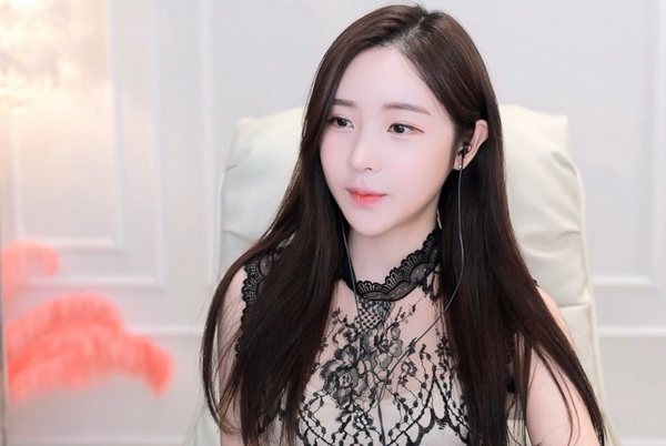 一卡二卡三新区2024