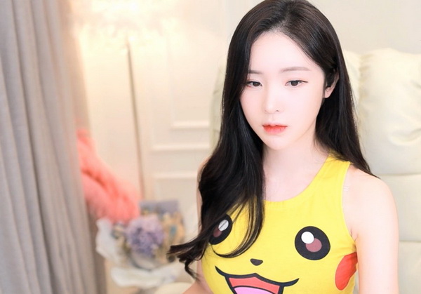 榴莲草莓丝瓜芭比最新章节