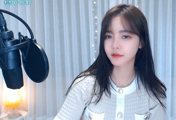 草莓丝瓜芭乐绿巨人樱桃秋葵粉色2023