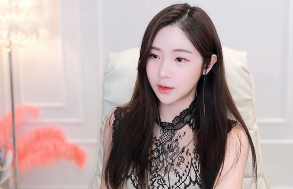 阿锵锵锵锵锵锵最新章节