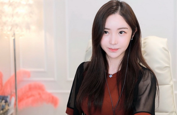 yy55.tv夜月2019版