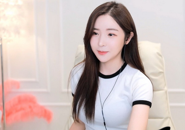 ZOOM人与ZOOM大吗