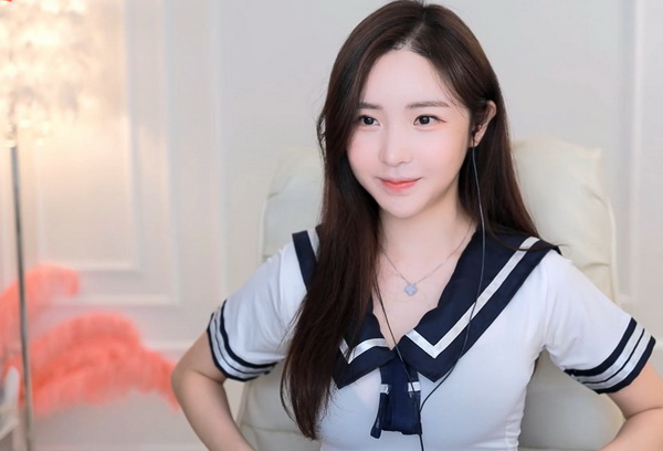 豆奶富二代榴莲草莓丝瓜