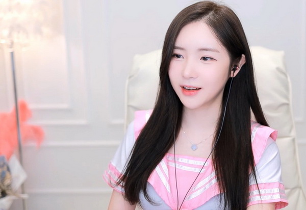 荔枝香蕉草莓视频