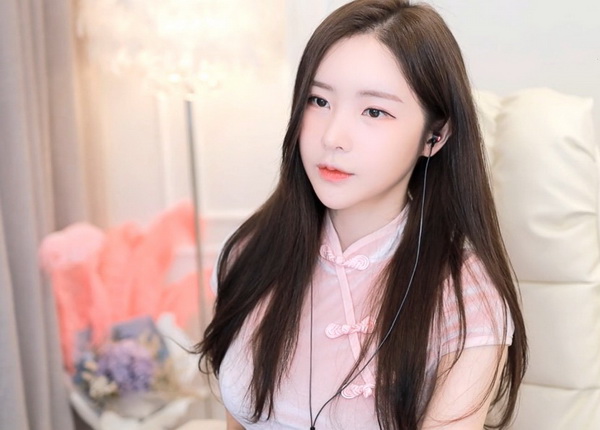 丝瓜草莓秋葵污WWW旧版安卓