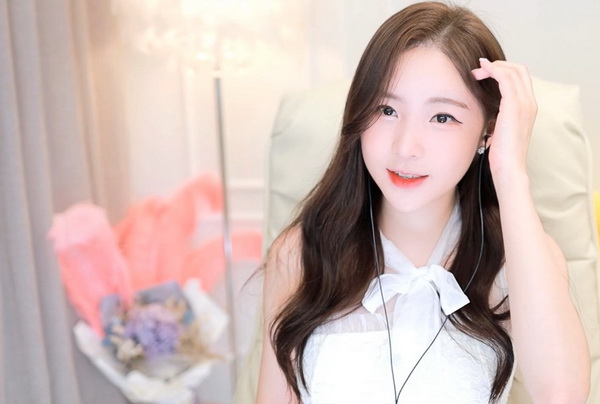 欧美MACBOOKPRO高清