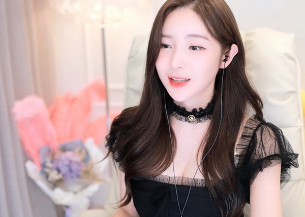 草莓视频丝瓜在线观看丝瓜18