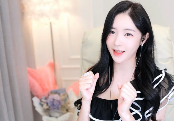 ysl水蜜桃色推荐4444