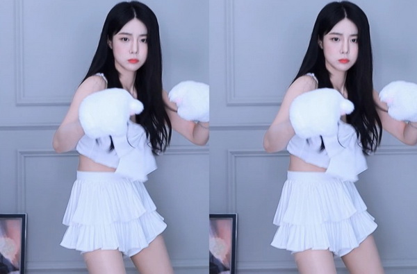 芒果一区二区三区乱码无码