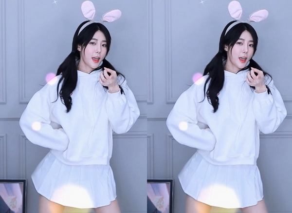 丝瓜视频芭乐视频草莓薰衣草