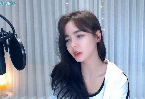 欧洲lv尺码大精品久久久