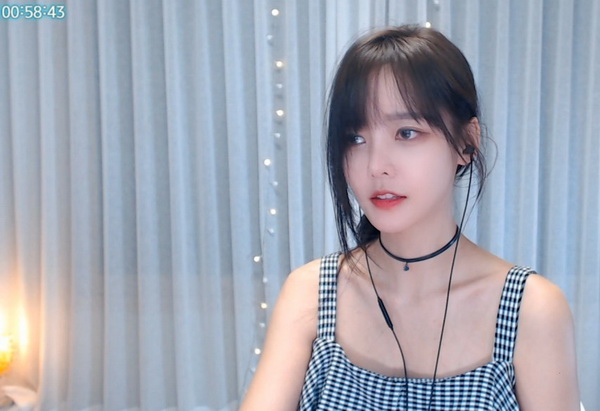 香蕉西瓜草莓茄子视频app在线观看